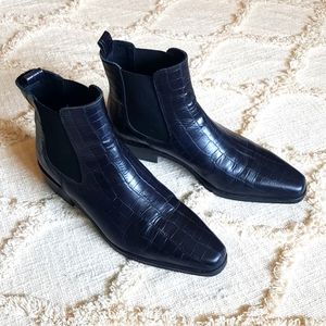 COPY - L’intervalle crocco pattern leather pointed boots